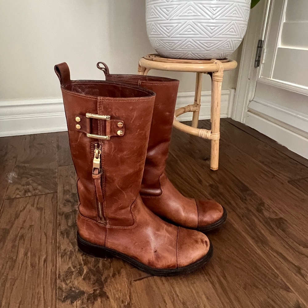 Tory Burch Boots size 7.5